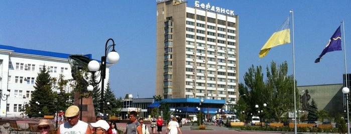 Гостиница Бердянск is one of Бердянск.