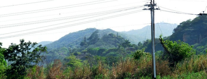 Valle Del Río Claro is one of Andres 님이 좋아한 장소.