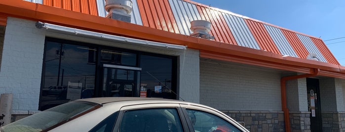 Whataburger is one of Posti che sono piaciuti a David.