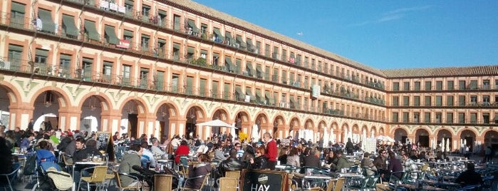 Plaza de la Corredera is one of Italia-España.