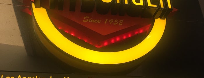 Fatburger is one of مطاعم في دبي.