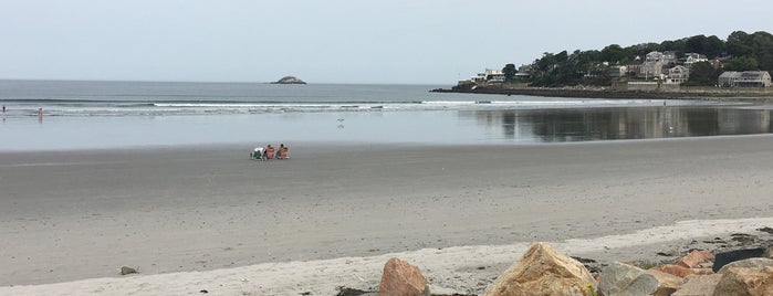 Short Beach is one of Lugares favoritos de Brian.