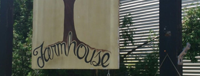 Owens Farmhouse is one of evaさんのお気に入りスポット.
