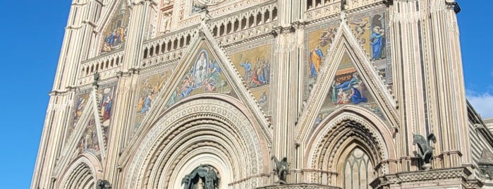 Duomo di Orvieto is one of Blake 님이 좋아한 장소.
