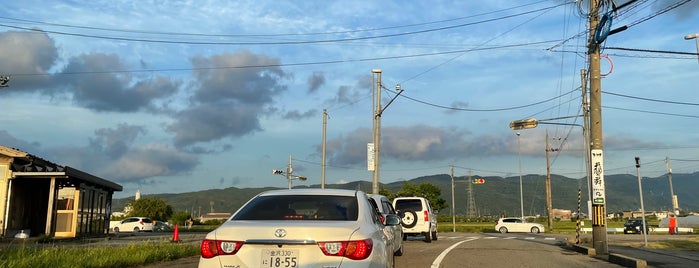 中ノ郷北交差点 is one of 加賀産業道路(石川県道22号金沢小松線)[Kaga Industry Route].