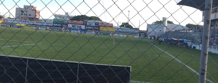 Estádio Zama Maciel - URT is one of Arte, Esporte e Laser.