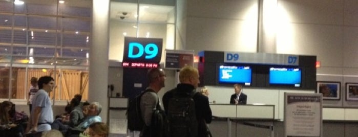 Gate D9 is one of Locais curtidos por Rozanne.