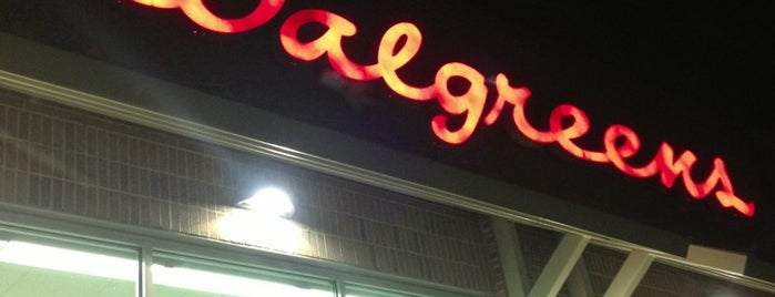 Walgreens is one of Jacqueさんのお気に入りスポット.