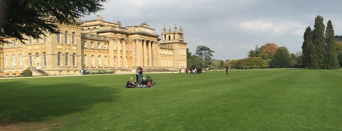 Blenheim Palace is one of London.