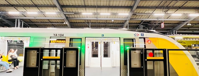 MRT Samrong (YL23) is one of MRT - Yellow Line.