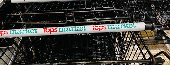 Tops Market is one of Suphan Buri.