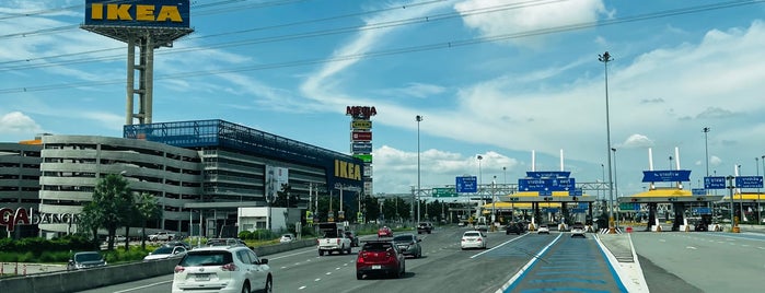 Bang Kaew 3 Toll Plaza is one of ถนนกาญจนาภิเษก (Kanchanaphisek Road).