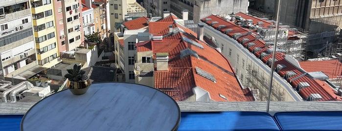 Terraço Chill Out Limão is one of Lisbon Portugal.