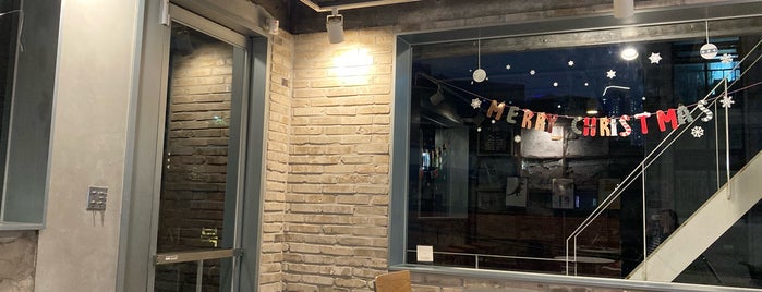 cafe invited is one of 용산/동부이촌.