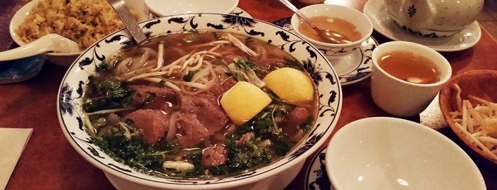 Pho House is one of London To Do (Eat).