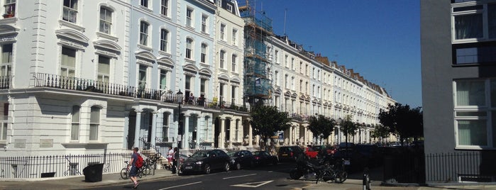 Notting Hill is one of Locais curtidos por Sole.