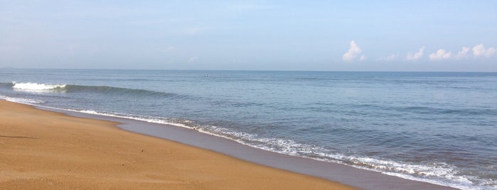 Katukurunda Beach is one of Surfing-2.