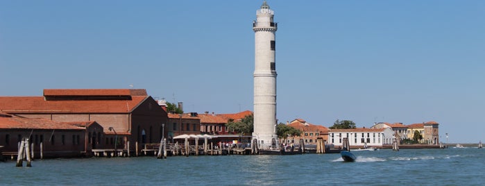 Faro di Murano is one of Tempat yang Disukai Amit.