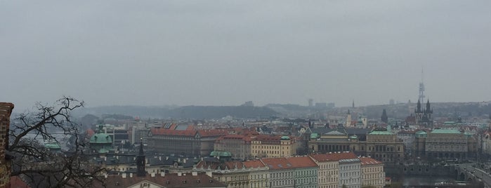 Castello di Praga is one of Posti che sono piaciuti a Igor.