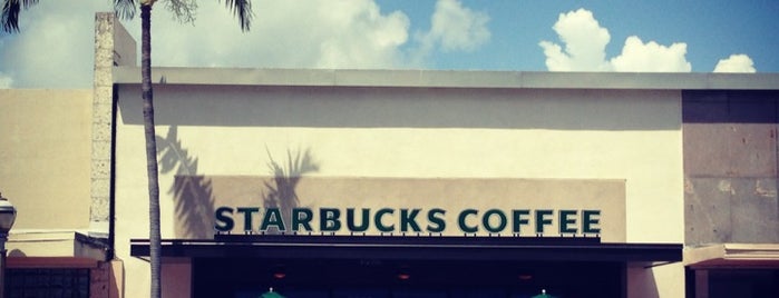 Starbucks is one of Tempat yang Disukai Melina.