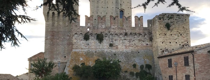 Rocca di Offagna is one of VegMap.