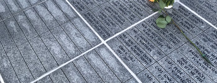 Seattle Fisherman's Memorial is one of Lieux qui ont plu à Bill.