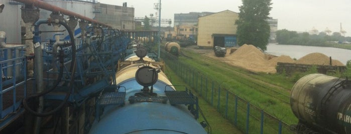 Газпромнефть Терминал СПб is one of สถานที่ที่ Yulia ถูกใจ.