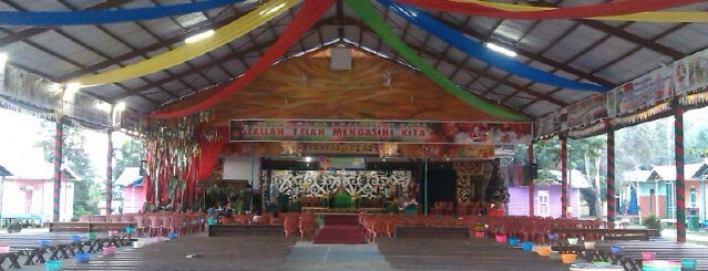 Kawasan Paroki Katedral Sanggau is one of Gereja Katolik & Biara di Indonesia.