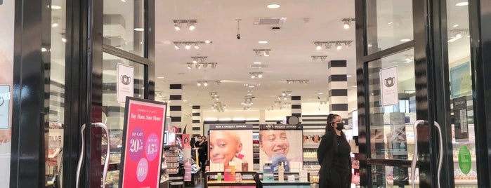 SEPHORA is one of The 15 Best Cosmetics Stores in Denver.