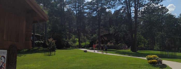 Chapel in the Hills is one of Roadside Attractions.