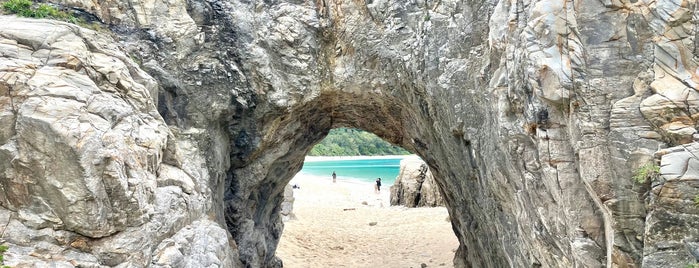 Aharen Beach is one of Okinawa.