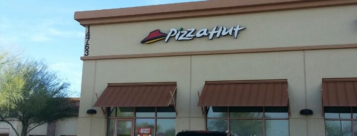 Pizza Hut is one of สถานที่ที่ Tammy ถูกใจ.