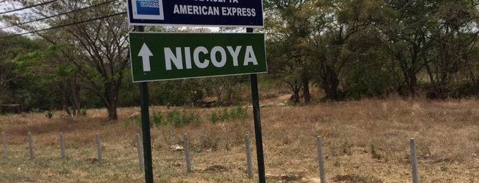 Cruce Nicoya is one of Lugares favoritos de Jonathan.