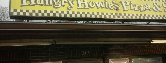 Hungry Howie's Pizza is one of Places I'm most at.