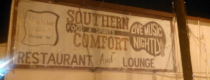 Southern Comfort Restaurant & Lounge is one of สถานที่ที่ Andrea ถูกใจ.