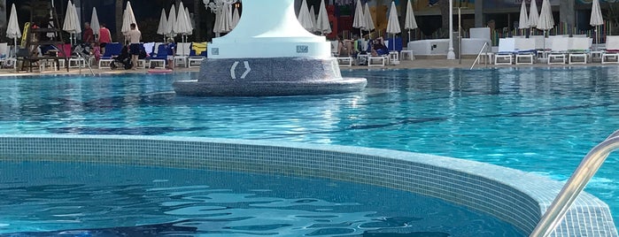 Swimming Pool is one of Путешествия.
