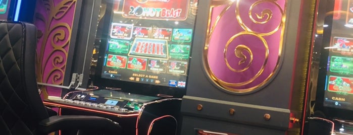 Merit Park Casino is one of Sebahattinさんのお気に入りスポット.