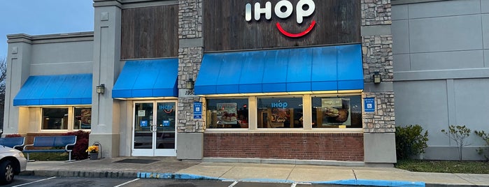 IHOP is one of BOMB Restaurants in Atlanta.
