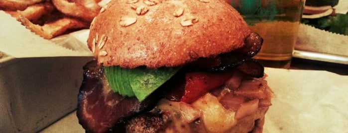Bareburger is one of Locais curtidos por Abhi.