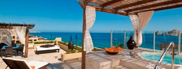 Medano Beach Club is one of Where famous people go when they are in Los Cabos?.