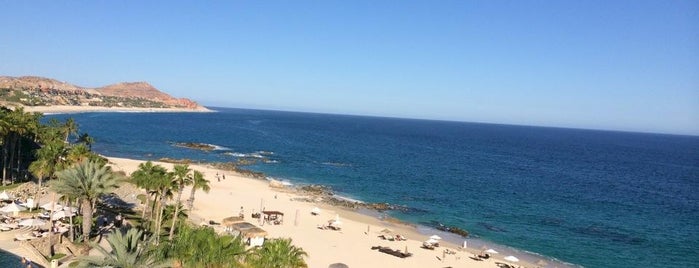 Hilton Los Cabos is one of Las mejores playas para nadar en Los Cabos..