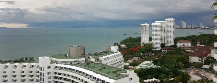 Cosy Beach Hotel is one of Tempat yang Disukai Chida.Chinida.