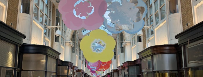 Burlington Arcade is one of Fleurs LONDON.