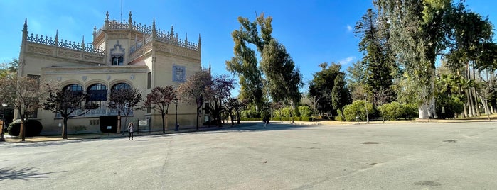 Pabellón Real is one of Cosas que ver en Sevilla.