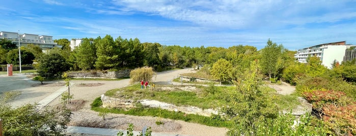 Jardin Botanique is one of France.