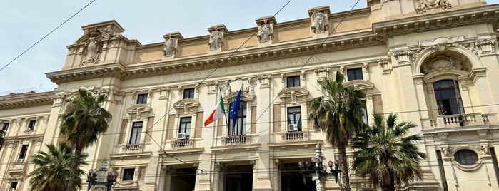 Ministero dell'Istruzione dell'Università e della Ricerca is one of Rome.