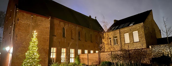 Bibliotheek Lode Zielens is one of To visit.