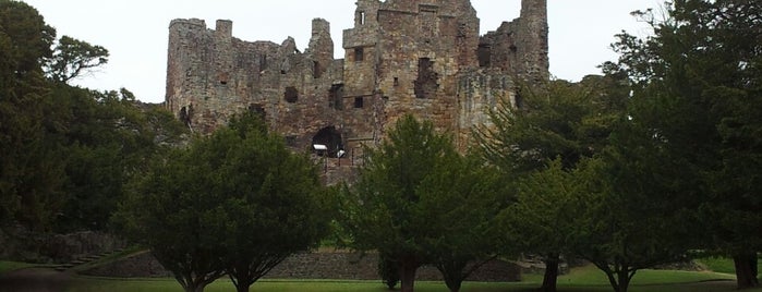Dirleton Castle is one of Scottish Castles.