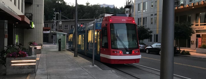 Portland Streetcar - SW Lowell & Bond is one of Stephen'in Beğendiği Mekanlar.