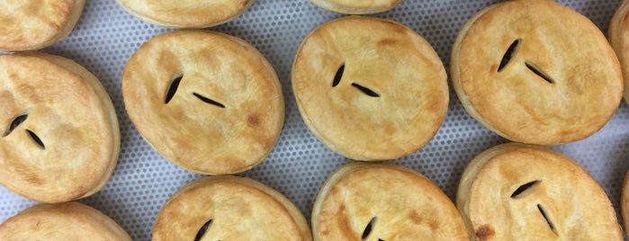Ta pies is one of Montreal hot spots.